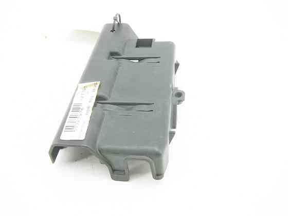 Mercedes-Benz  A2465410000 Кришка корпусу допоміжного АКБ CLA Shooting Brake X117 CLA C117 GLA X156 A-class W176 B-class W242 B-class W246 Maybach X22 Одесса