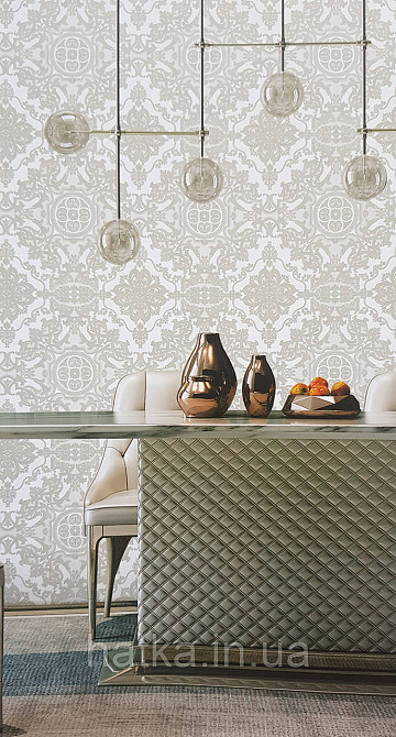 Шпалери вінілові на флізеліні AdaWall Seyyah 1.06х10 вензелю квіти фігури структурні сріблясті на білому Київ - фото 1