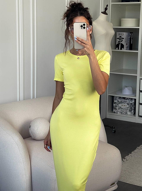 Жіноче базове обтисле максіплаття в стилі скікс турецька натуральна віскоза Банановий Одеса - фото 2