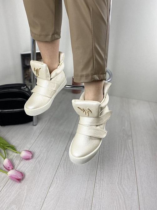 Gofc Снікерси жіночі Gofc бежеві еко-шкіра висота 13см подошва 3см 36р.(GF-JX29 1220) Коломыя - изображение 3