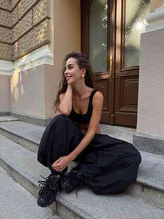 Жіночі широкі оверсайз штани Аладіни з плащівки Одеса