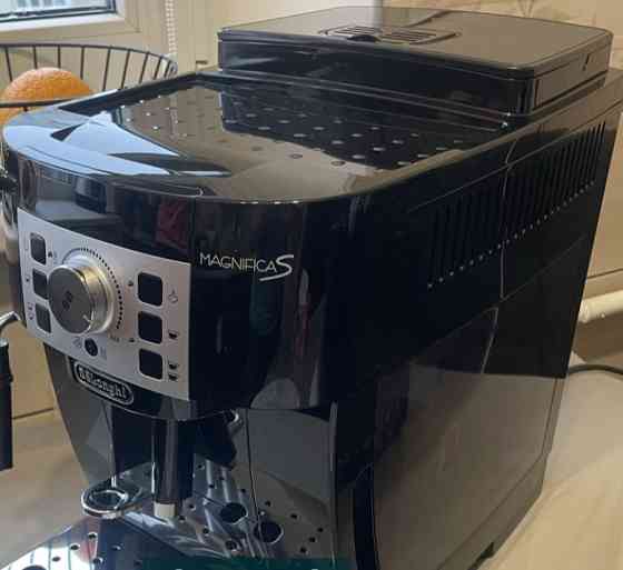 Кофемашина Delonghi Magnifica - S. Киев