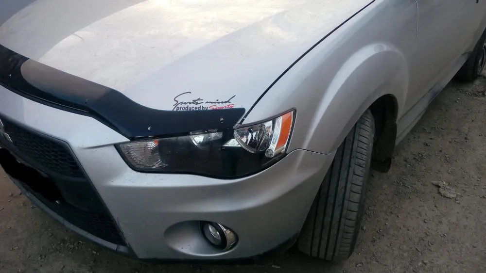 Наклейка на авто Sport mind produced by sports Белая с красным. Черная. Київ - фото 7