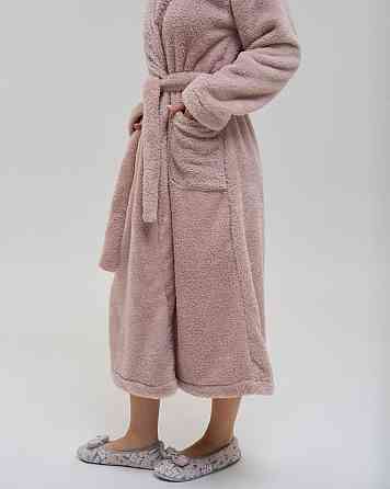 Теплий однотонний жіночий халат Nicoletta Queen — Велюрсофт 94118 S Київ