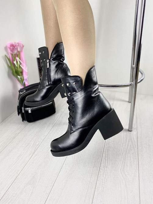 Черевики жіночі LaDi манера чорні (зима, шкіра натуральна) (2211) лише 36р.та 37р. 36 Коломия - фото 1