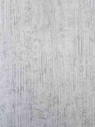 Шпалери вінілові на флізеліні Grandeco Textured vibes 0.53x10 під кору дерева структурні світло-сірі Київ