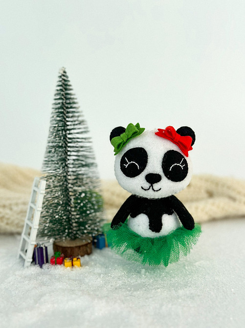 Новогодняя елочная игрушка из фетра ручной работы Панда (девочка) Киев - изображение 5