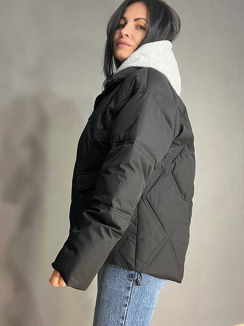 Куртка жіноча Joy one 552 демісезонна оверсайз трикотажна вставка з капюшоном подвійна застібка чорна, чорний, M Київ - фото 15