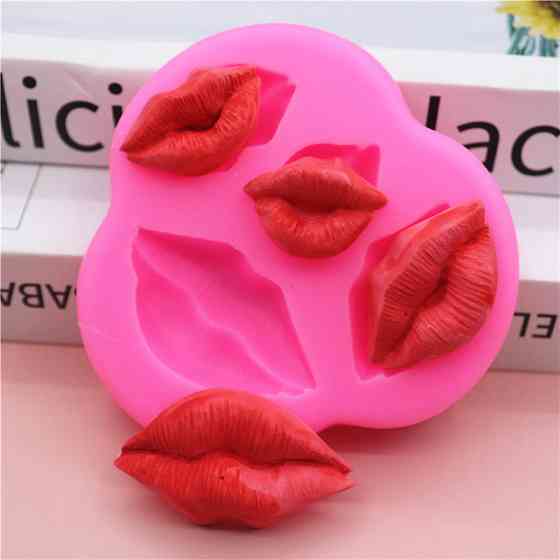Молд силиконовый Губы 85 на 82 мм розовый Киев
