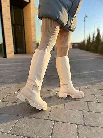 Чоботи зимові жіночі з натуральної шкіри на низькому ходу бежевого кольору р. 36, 37, 39 / Чобо Коломия