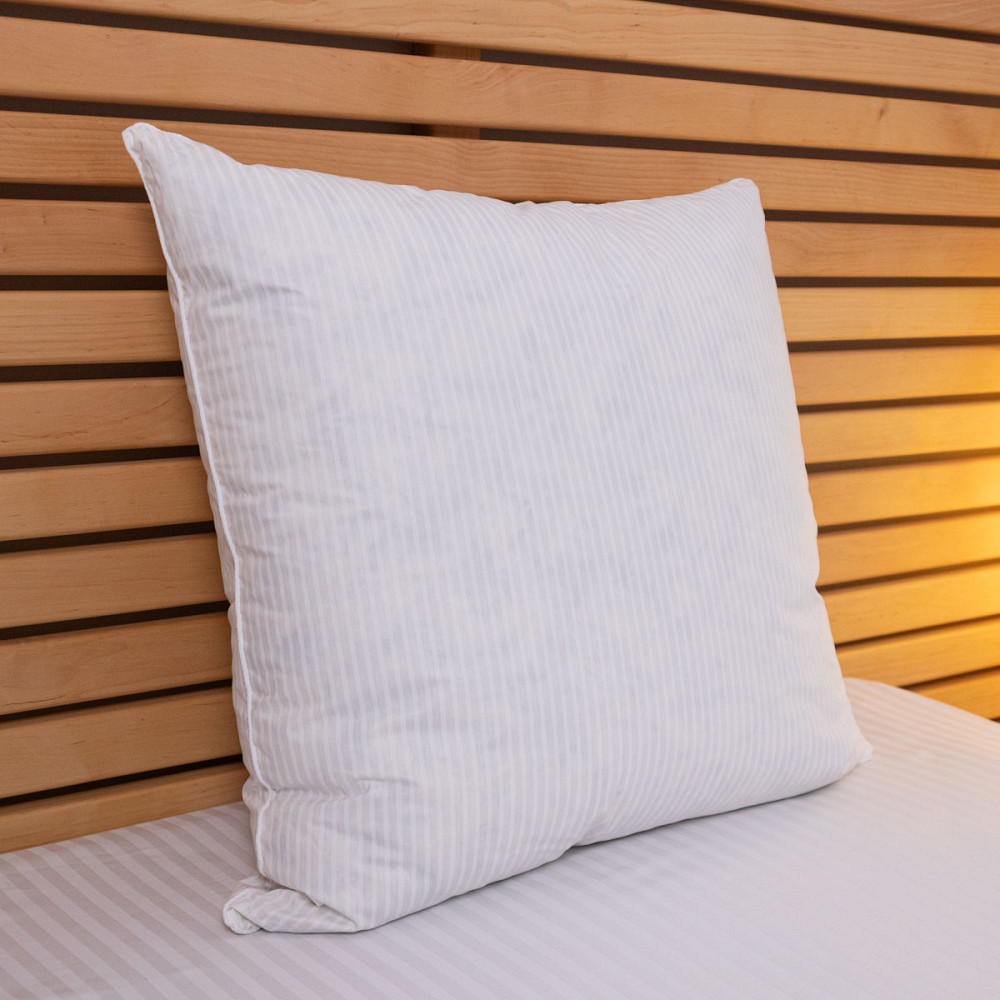 Подушка пуховая YouStar 30% пух 70% перо Тик полоска - упругая 50x50 см (Белый) с сумкой-чехлом Сумы - изображение 1