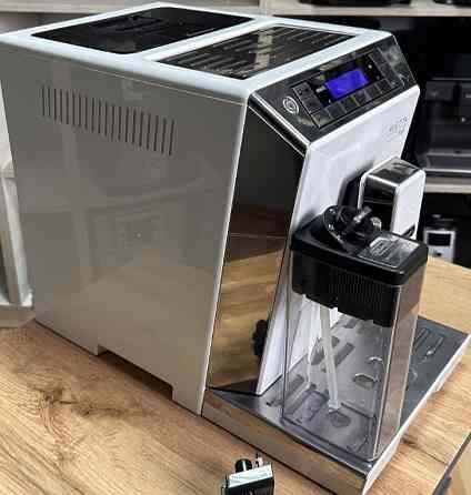 Кофемашина: Delonghi Eletta Cappuccino Top ECAM 45.760W. Харків
