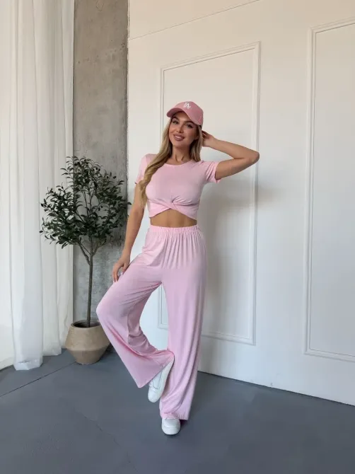 Стильный женский костюм на лето: Одесса - изображение 6