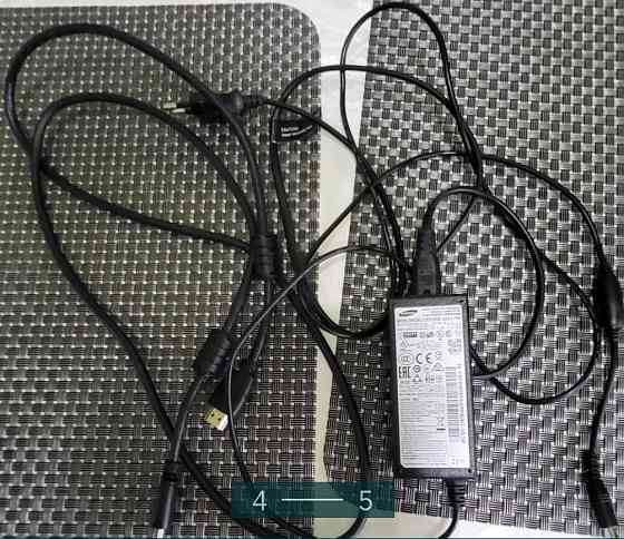 Монітор: Samsung S24E 391HI. Київ