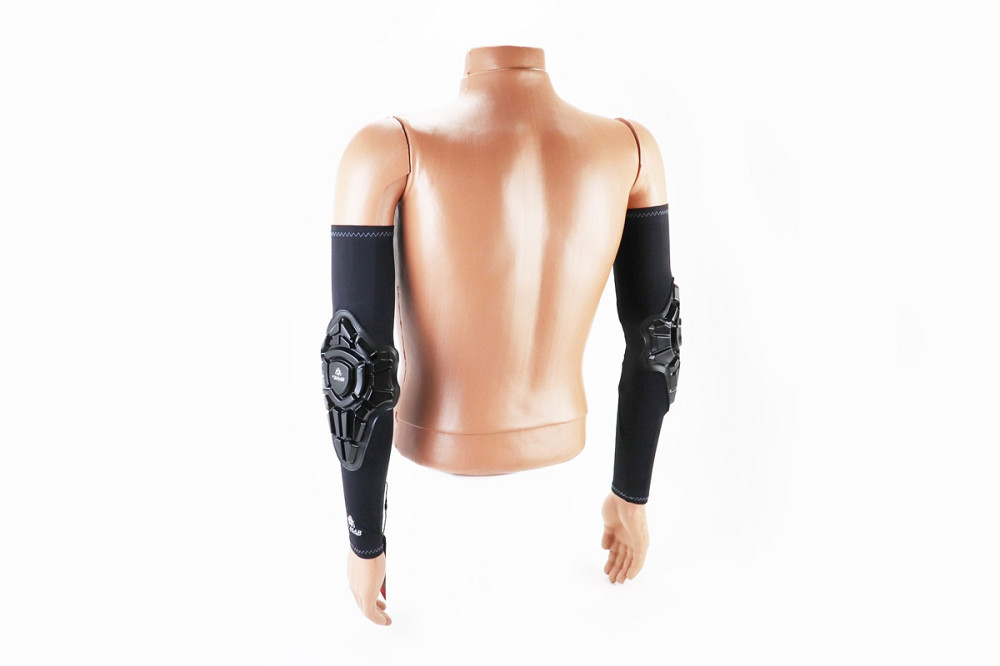 Налокітники захисні (пластик) із чорним сонце захисним рукавом к-кт 2шт, Чорні Київ - фото 2