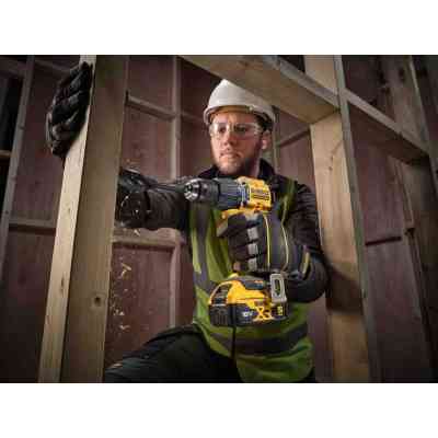 Шуруповерт DeWALT XR Li-Ion 18V, 74 Нм, 0-450/0-1650 об/мин, 1.17 кг, TSTAK (без АКБ и ЗУ) (DCD799NT) Винница