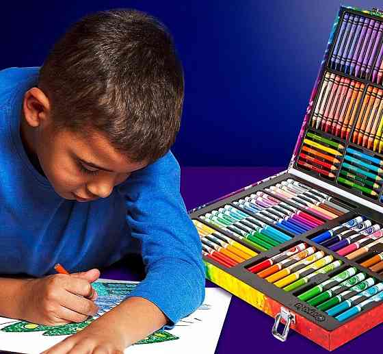 Крайола набор для творчества в чемодане 140 предметов кейс Crayola. Харьков