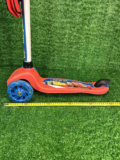 Самокат триколісний Cars з підсвічуванням коліс Червоний (LS2213) Чернігів - фото 4