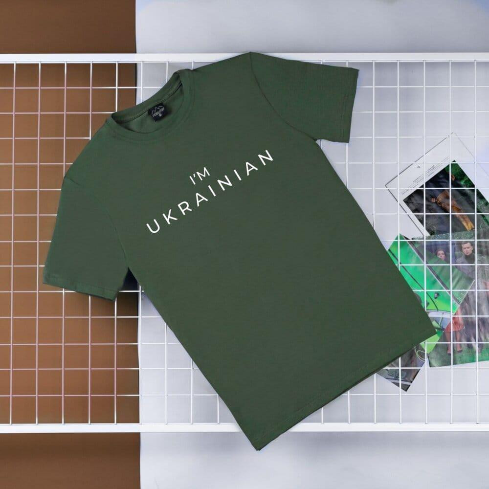 Футболка чоловіча однотонна хакі Pobedov Peremoga - I'M UKRAINIAN наклейка біла Київ - фото 1