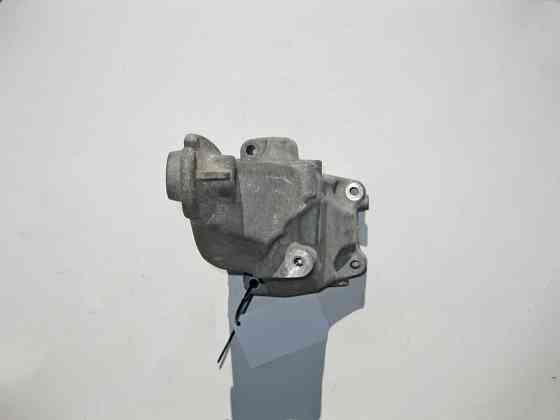 Mercedes-Benz  A6512233504 Кронштейн опори двигуна правий OM651 E-class W212 C-Class W204 C-Class Coupe C204 GLK X204 C-Class Estate S204 E-class S212 Одесса