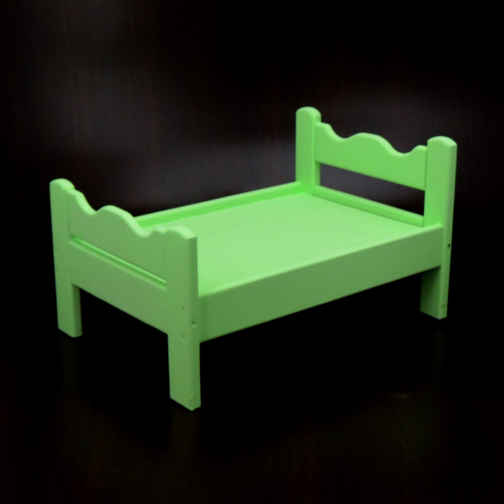 Кровать для кукол 