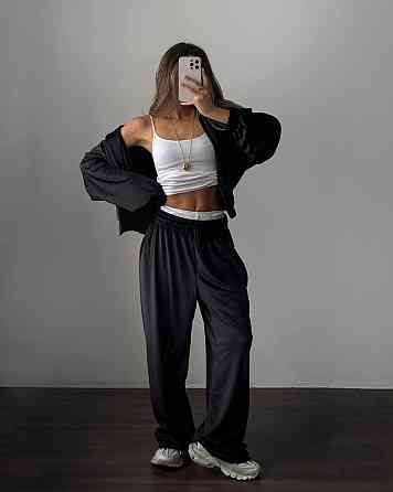 Жіночий стильний оверсайз костюм двійка: кофта і штани турецький велюр спорт Одеса