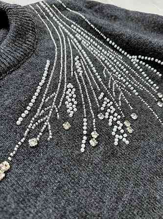Жіночий светр прикрашений намистинами машинне в'язання Антрацит Одеса
