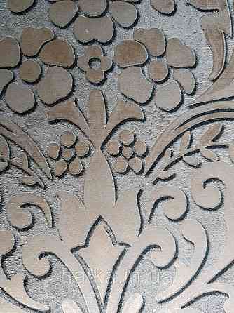 Шпалери вінілові на флізелін Marburg City glam 32305 метрові вензелі завитки золотом на сірому під штукатурку Київ