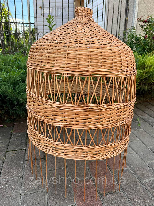 Плетеная люстра из лозы  в кафе Киев - изображение 6