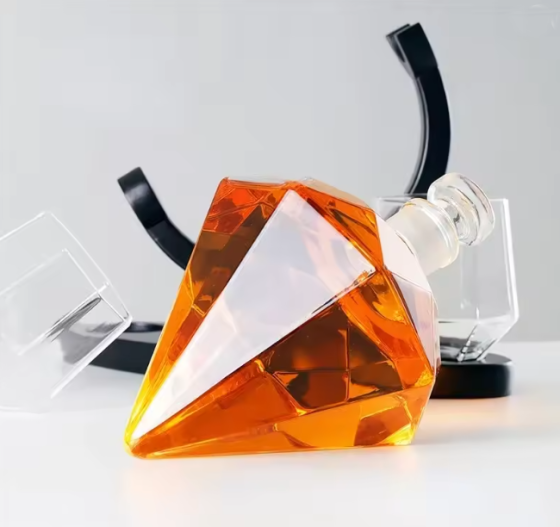 Набор Декантер Бриллиант Кристалл Алмаз Diamond с 2 бокалами на овальной подставке Киев