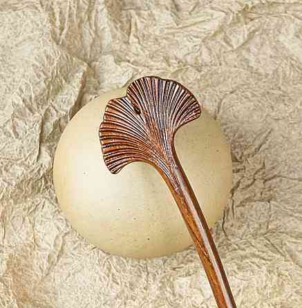 Шпилька для волос деревянная Гинкго Билоба 20 см, палочка для прически, аксессуар для волос Киев