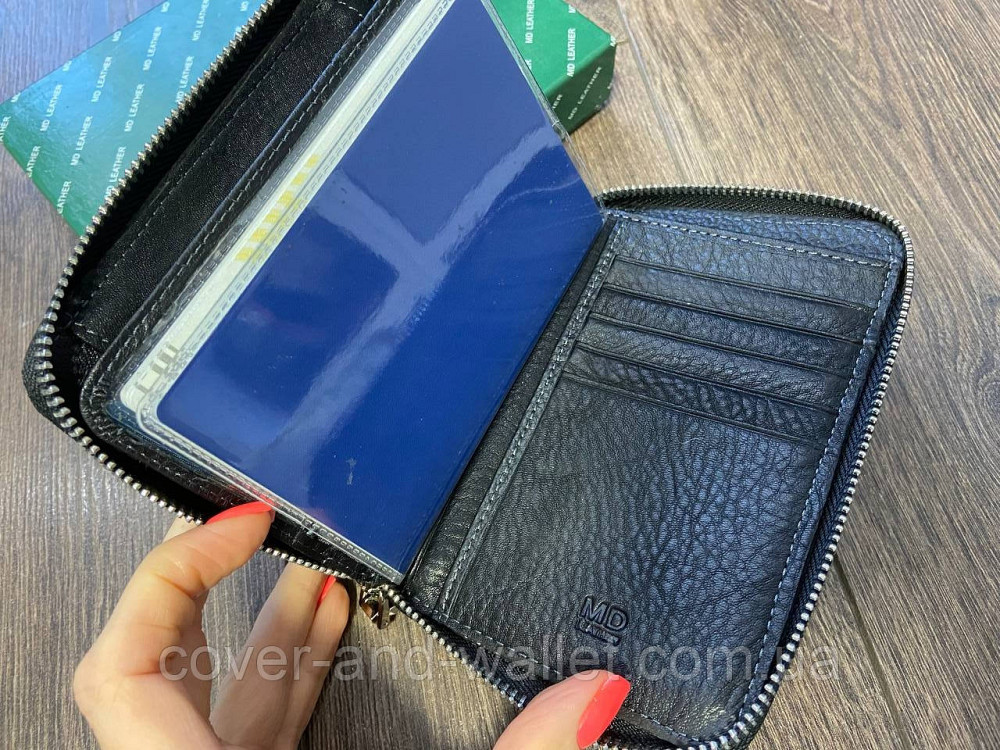 Невеликий чоловічий гаманець на блискавці з відділенням для паспорту MD 7M-117 Київ - фото 4