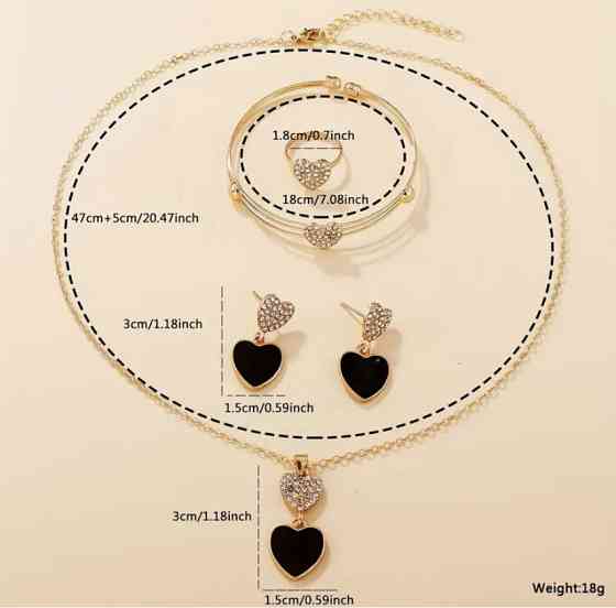 Подарочный набор для женщин Сердца наручные часы браслет кольцо ожерелье и серьги черный Киев