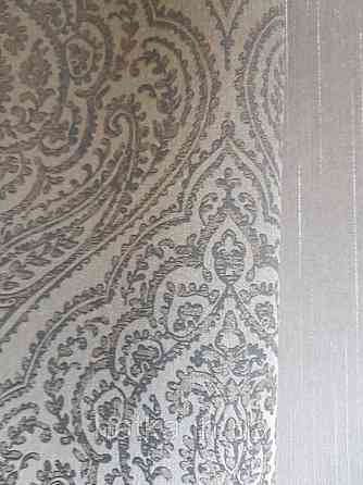 Текстильні шпалери на флізеліновій основі Cador Rasch Textil 086743 вензелі оливковий чорний з бронзою Київ