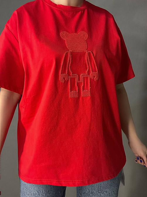 Футболка жіноча A-N 2396 оверсайз з ведмедиком та блискітками, червоний, one size Київ - фото 16