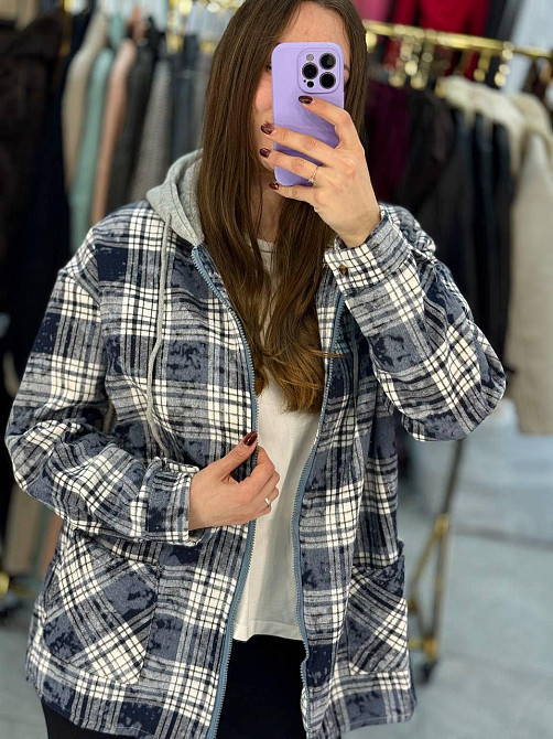 Жіноча тепла сорочка з капюшоном у карту байка на хутрі Джинс Одеса - фото 1