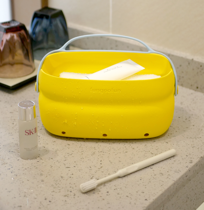 Сумка 2в1 силиконовая косметичка водонепроницаемая для аксессуаров в ваную комнату и душ, дорожняя,жёлтая Каменец-Подольский - изображение 9