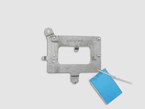 Mercedes-Benz  A2215450647 Кронштейн підсилювача антени S-Class W221 CL C216 Одеса