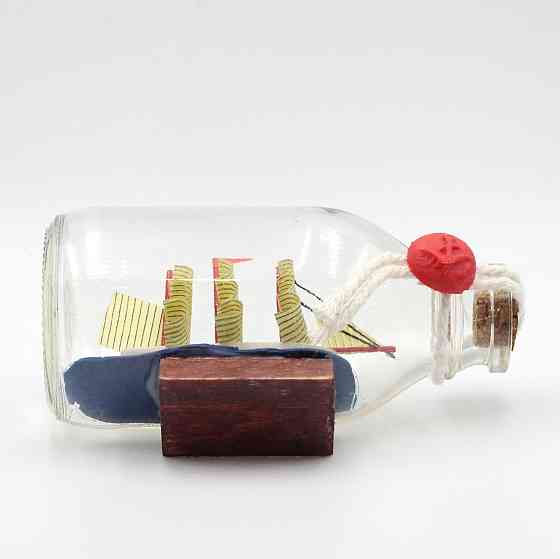 Статуетка "Парусник у пляшці" Рівне