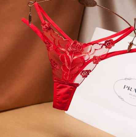 Еротичні стрінги червоні з квітковим принтом - розмір універсальний (на резинці), в талії до 90см Київ