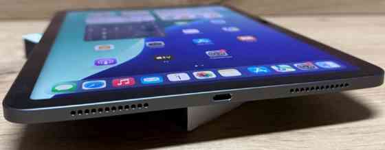 Планшет Apple iPad Air 5го покоління із процесором Apple M1
10.9‘‘ Wi-Fi 
256gb
Колір Space Grey Киев