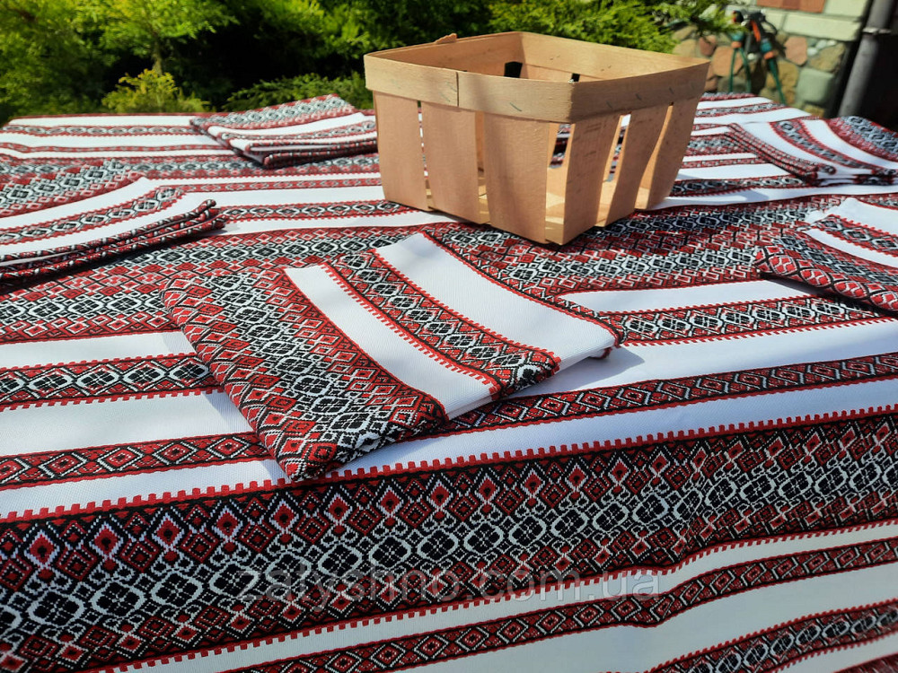 Вышитая скатерть на хлопке красная Киев - изображение 4