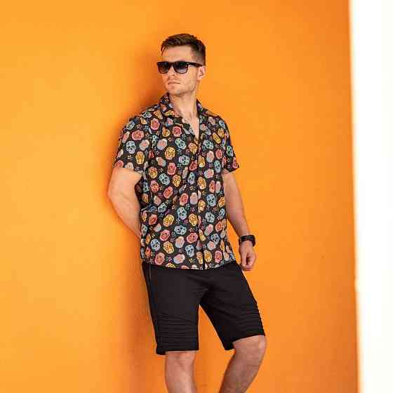 Мужская рубашка c коротким рукавом черная Pobedov Kolorovi cherepy Киев