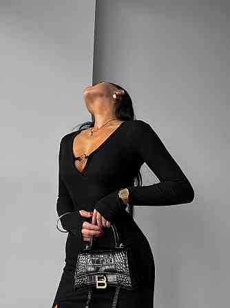 Жіноча елегантне плаття з виразним розрізом  щільний рубчик Одеса