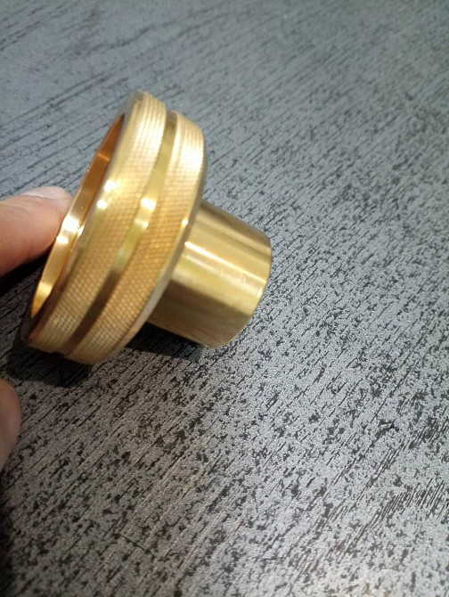 Перехідник для заправки побутових газових балонів 21,8