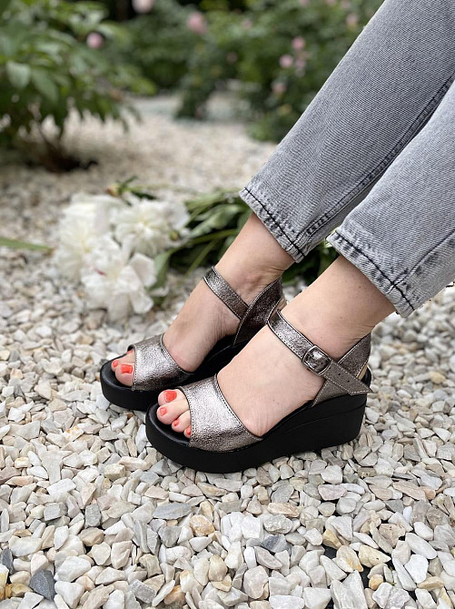 Mermaid Босоніжки жіночі нікель 85-7 літні, шкіра сатин / Модні босоніжки на танкетці 37р. 39р. Коломыя - изображение 3