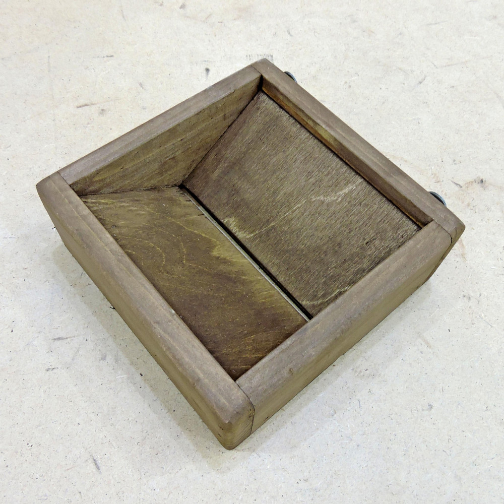 Держатель для туалетной бумаги 