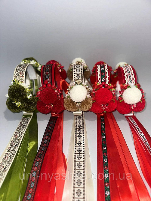 Чільце українське з помпонами Кривий Ріг - фото 1