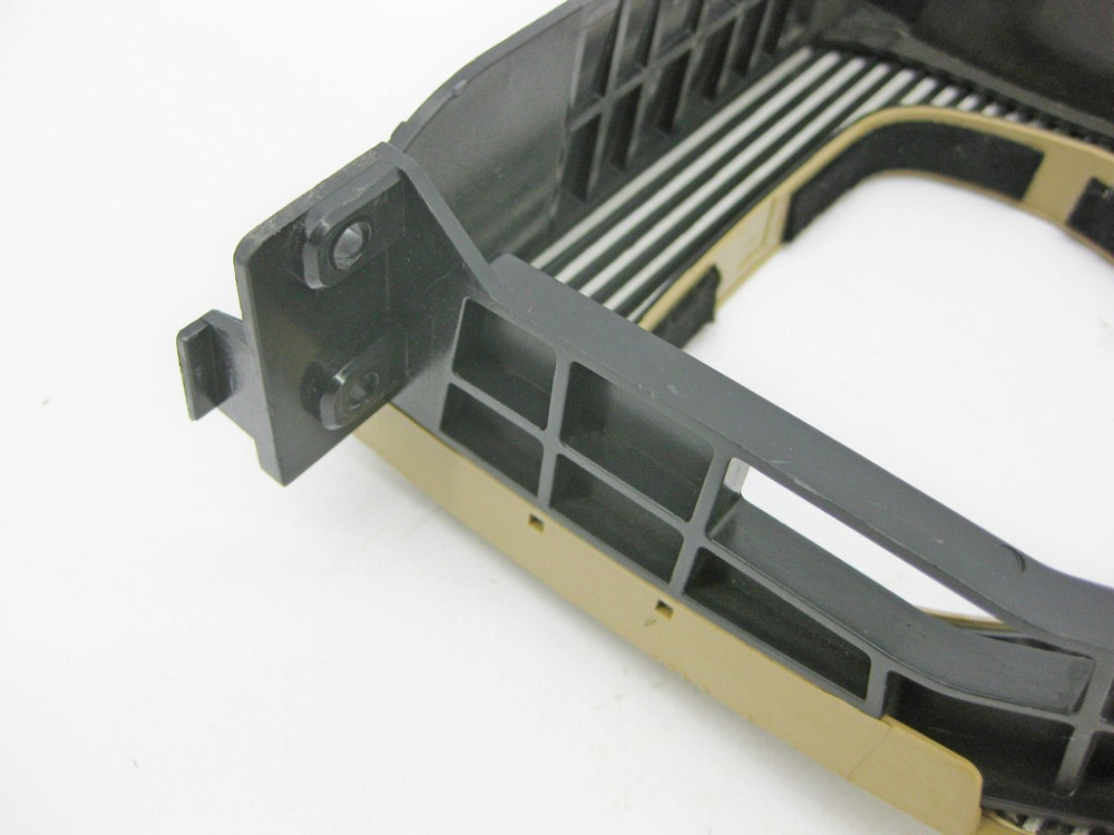 Mercedes-Benz  A2114600195 8K67 Жалюзі - шторка рульової колонки бежева CLS C219 Одесса - изображение 8