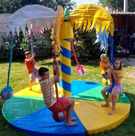 Карусель для детей. Киев